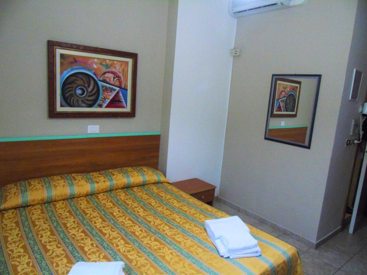 Hotel Zeus Lido Di Classe Room Only Exterior foto