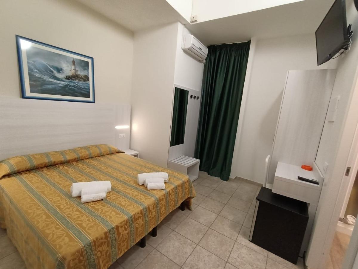 Hotel Zeus Lido Di Classe Room Only Exterior foto