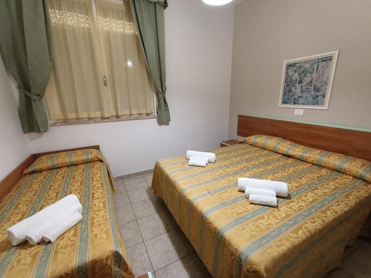 Hotel Zeus Lido Di Classe Room Only Exterior foto